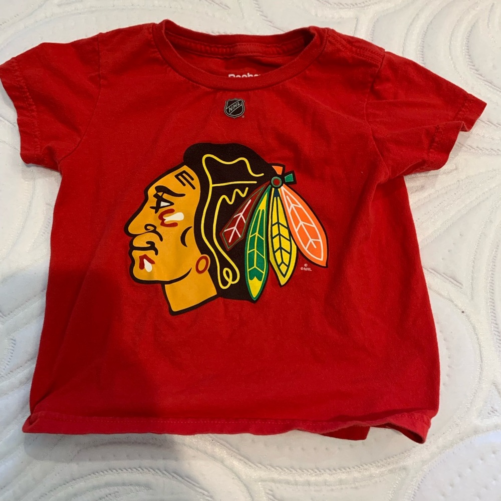 Reebok NHL Jonathan Toews Chicago Blackhawks Shirt Size 2t/3t